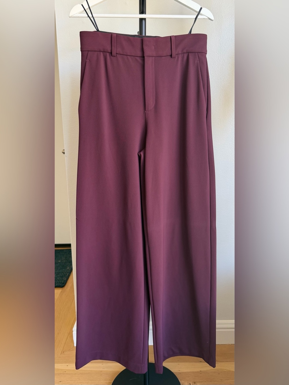 Women's Wide-Leg Dress Pants in Burgundy